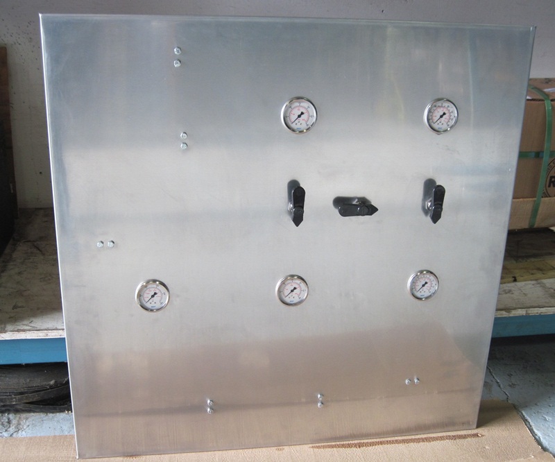 Nitrogen leak test panel - front